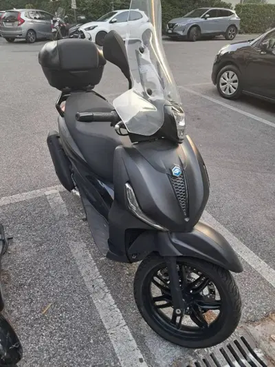 Piaggio Beverly 300 ABS-ASR (2021 - 25) usata