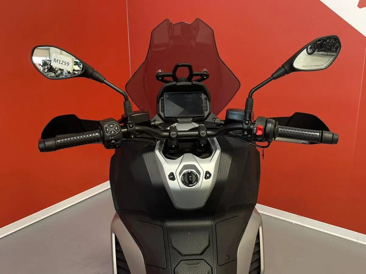 Aprilia SR GT 400 (2026) (9)