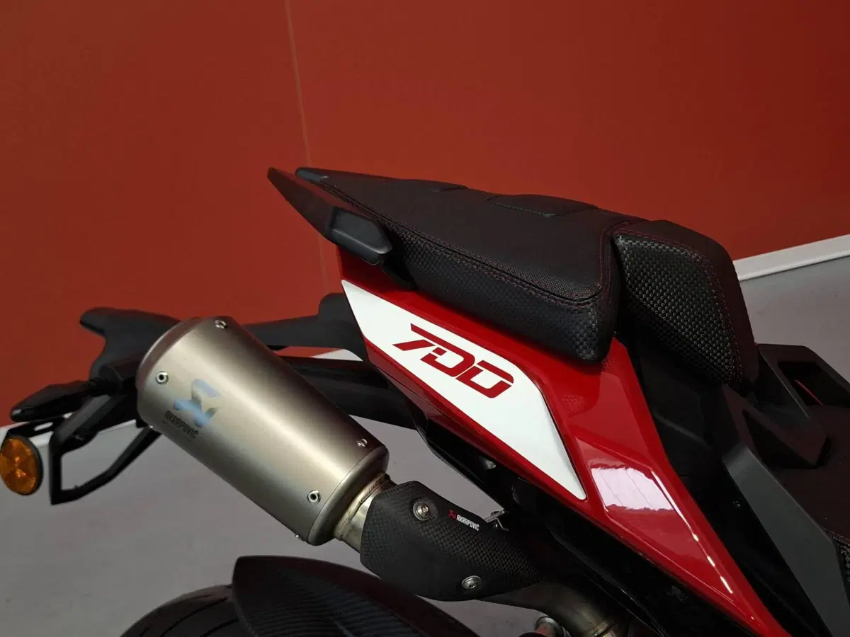 Italjet Moto Dragster 700 Twin Premium (2025 - 26) (14)
