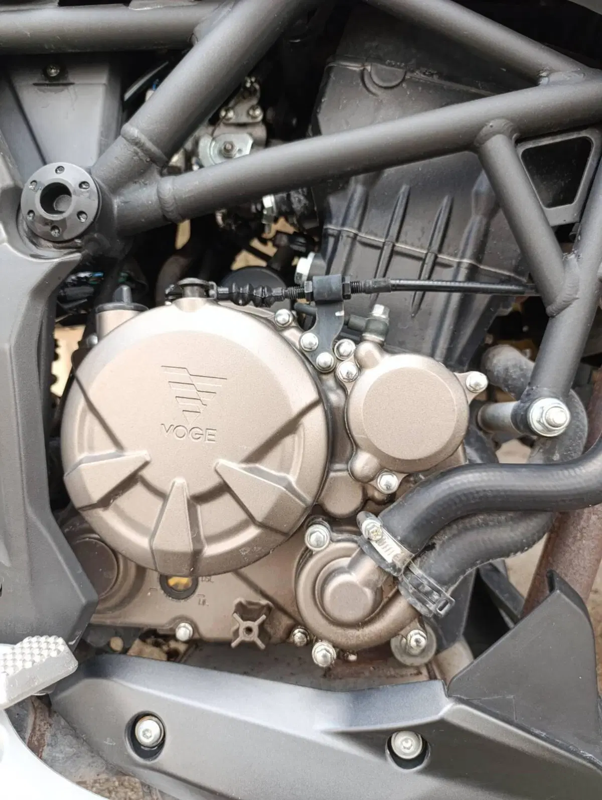 Voge Brivido 300R (2021 - 24) (3)