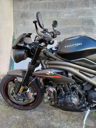 Triumph Speed Triple 1050 RS (2018 - 20) usata