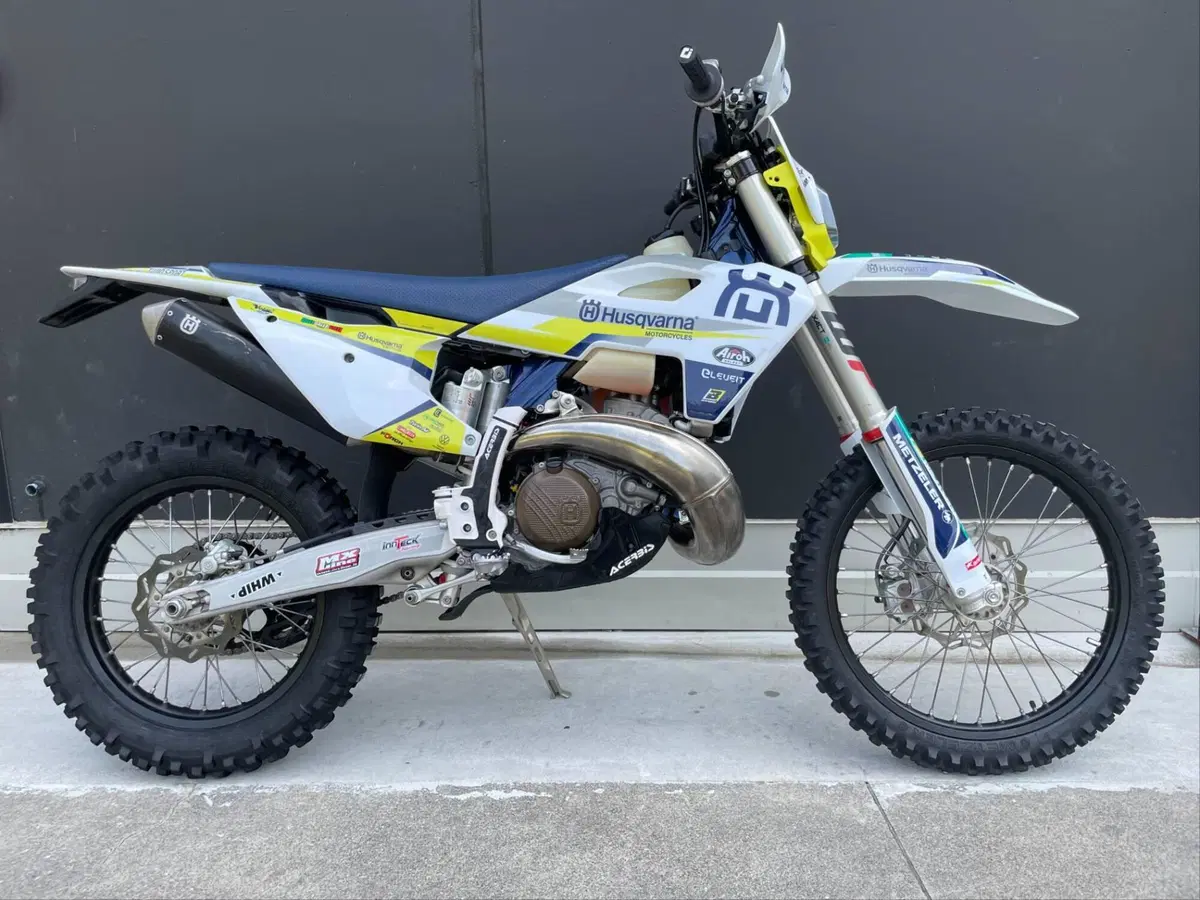 Husqvarna TE 250 (2025) (3)