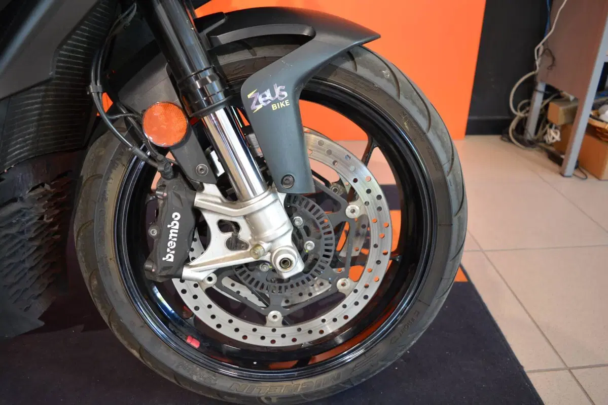 Aprilia Tuono 660 Factory (2022 - 24) (11)