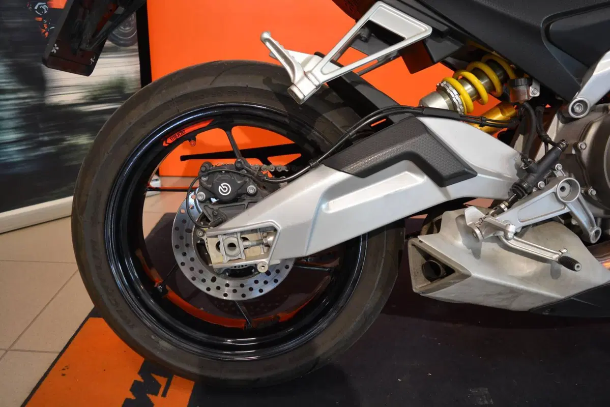 Aprilia Tuono 660 Factory (2022 - 24) (13)