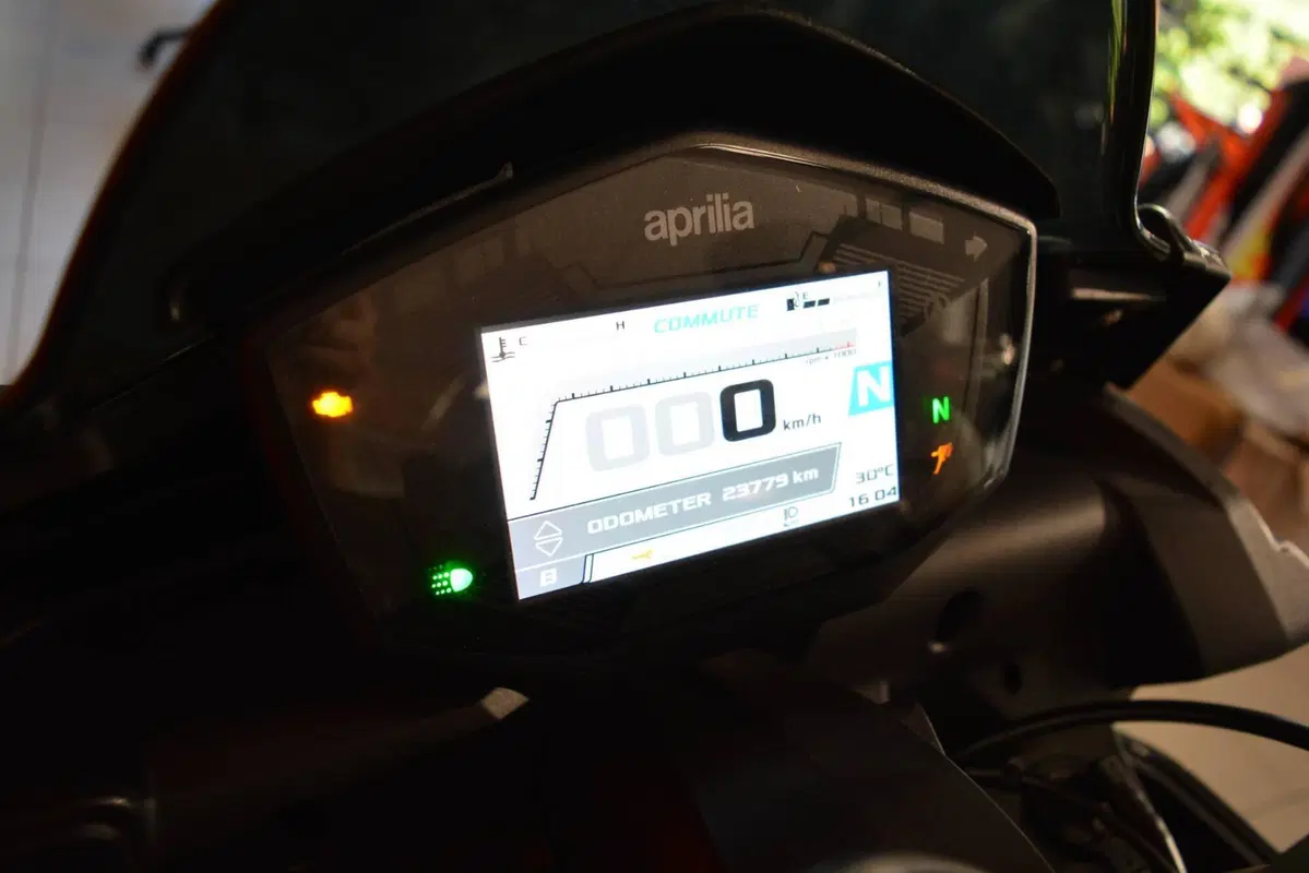 Aprilia Tuono 660 Factory (2022 - 24) (17)