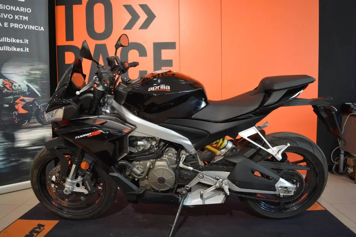 Aprilia Tuono 660 Factory (2022 - 24) (2)