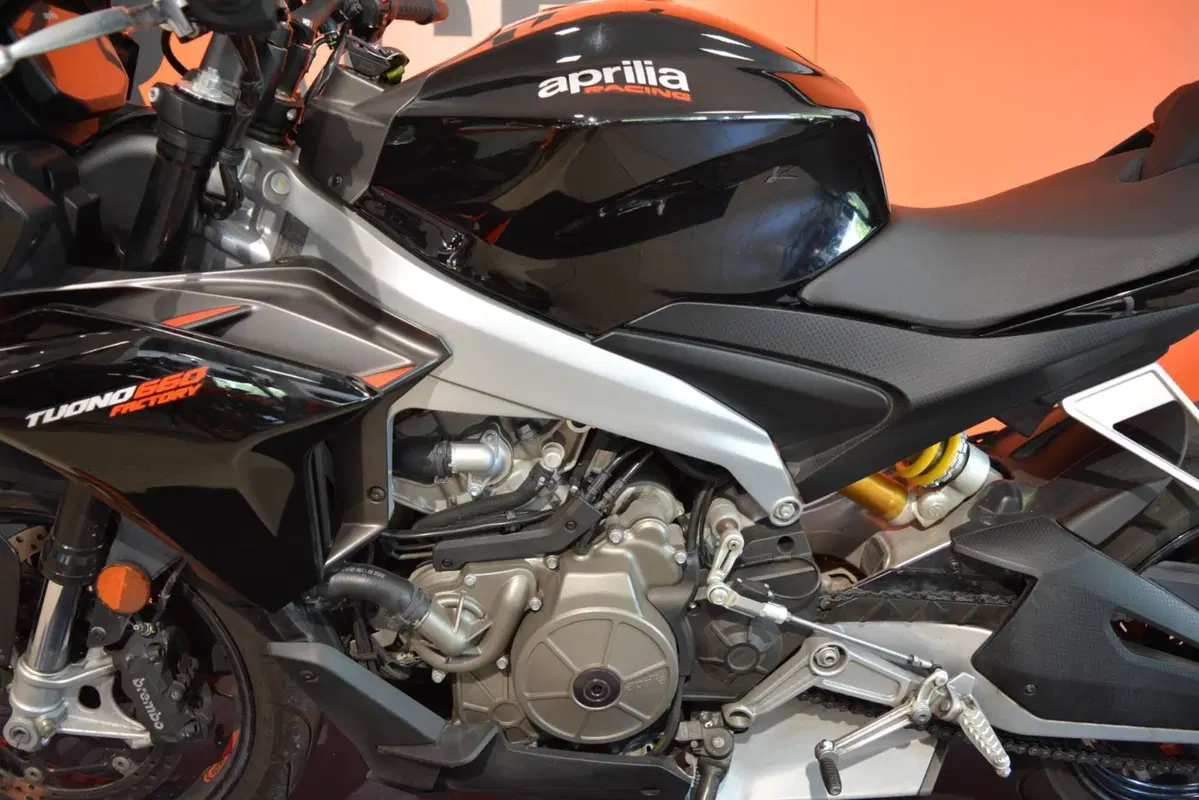 Aprilia Tuono 660 Factory (2022 - 24) (15)