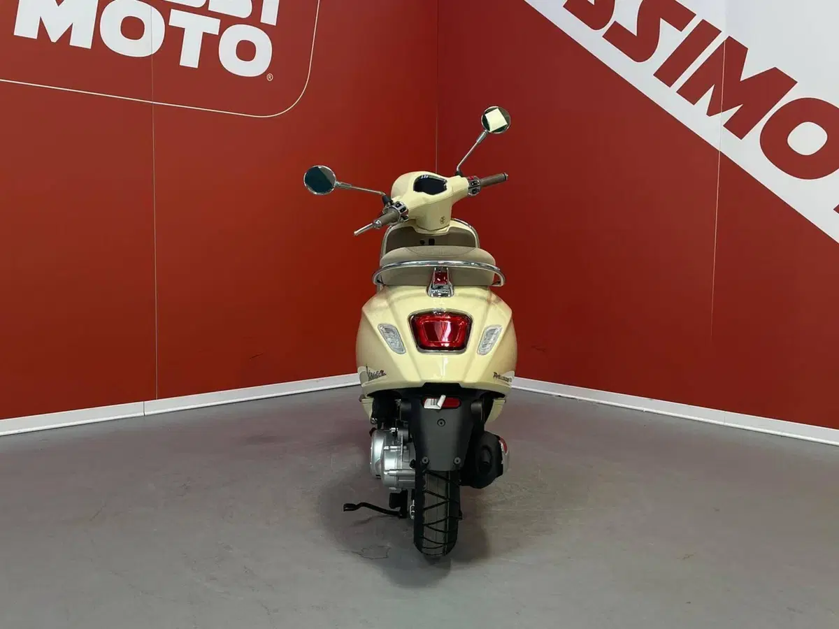 Vespa Primavera 50 4T 3v Sport (2021 - 22) (4)