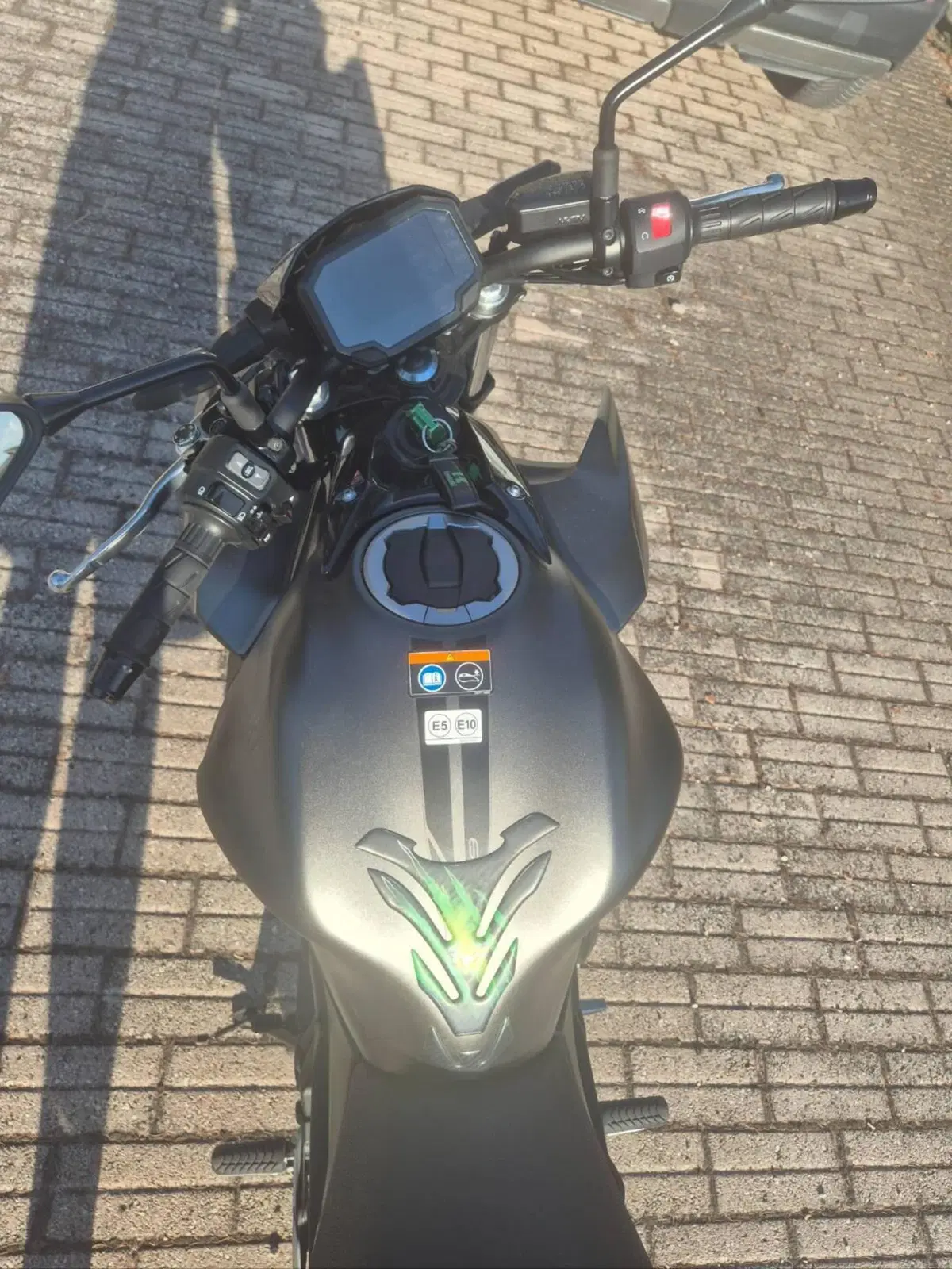 Kawasaki Z 650 (2021 - 24) (3)