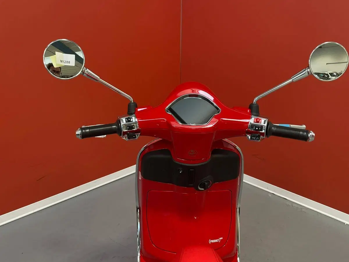 Vespa Primavera 150 RED (2023 - 26) (9)