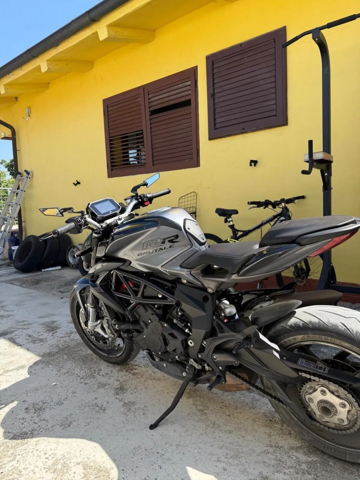 MV Agusta Brutale 800 RR (2021 - 25) (7)
