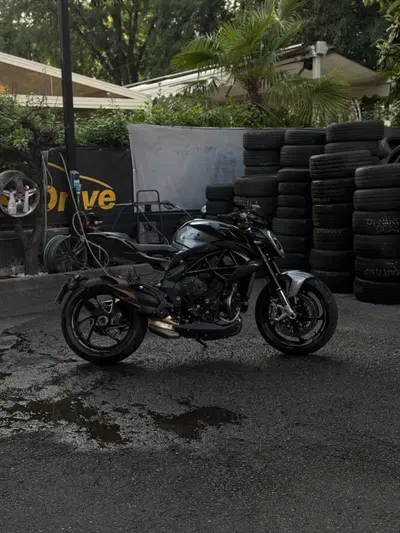 MV Agusta Brutale 800 RR (2021 - 25) usata