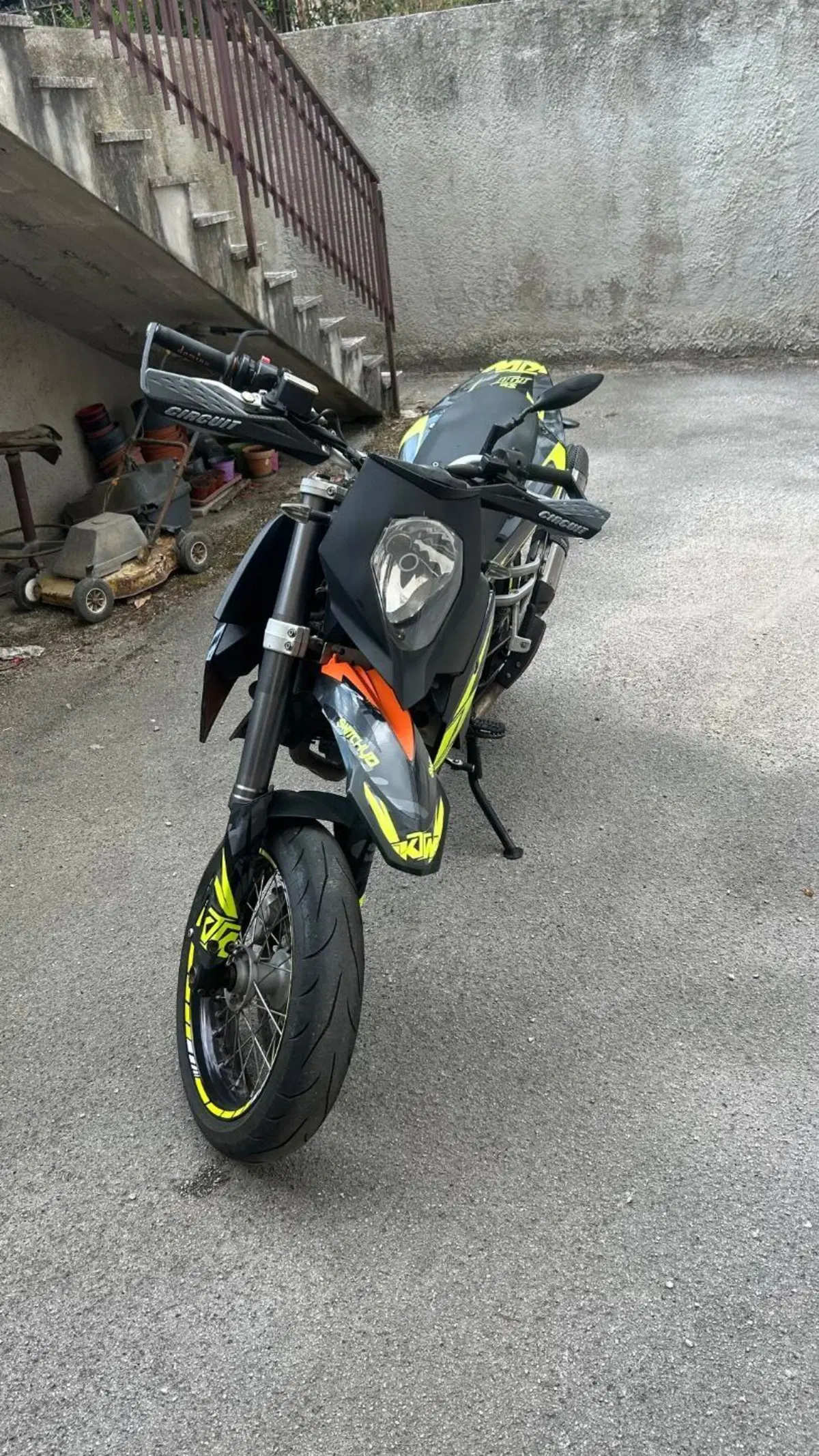KTM 690 Supermoto (2007 - 12) (3)