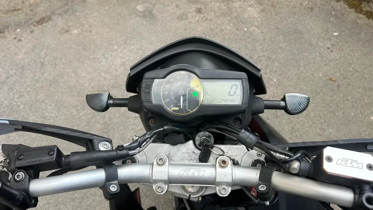 KTM 690 Supermoto (2007 - 12) (7)