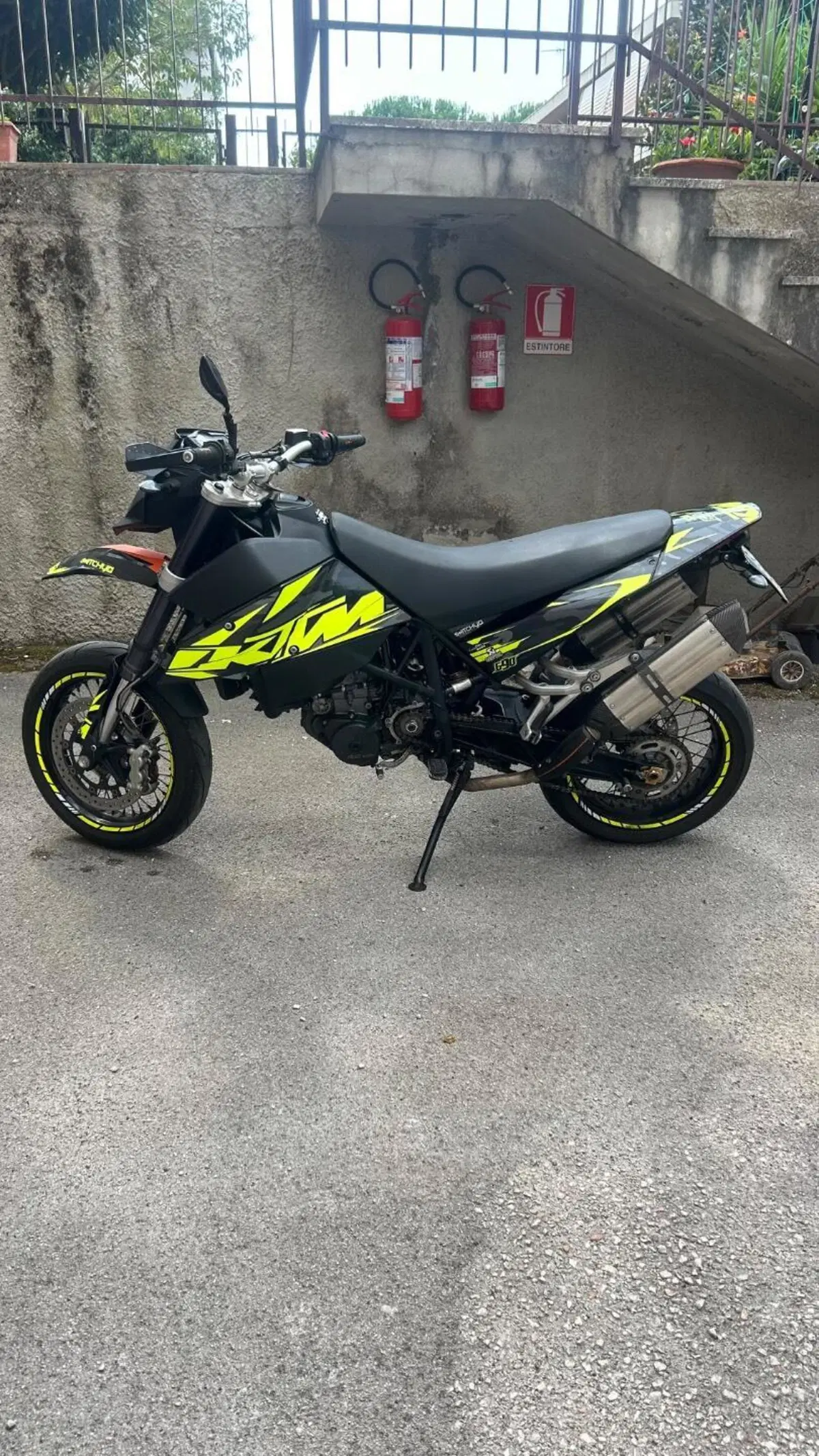 KTM 690 Supermoto (2007 - 12) (9)