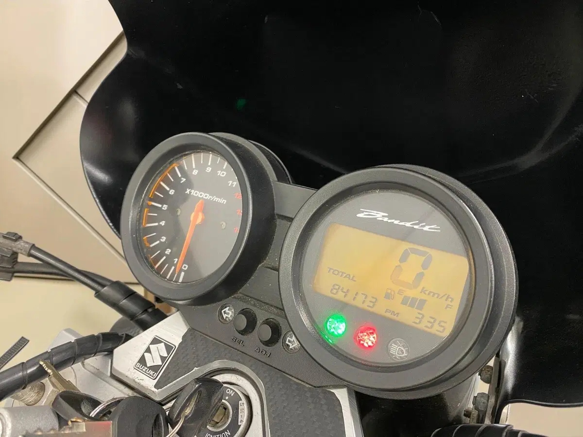 Suzuki GSF 650 Bandit (2005 - 06) (3)