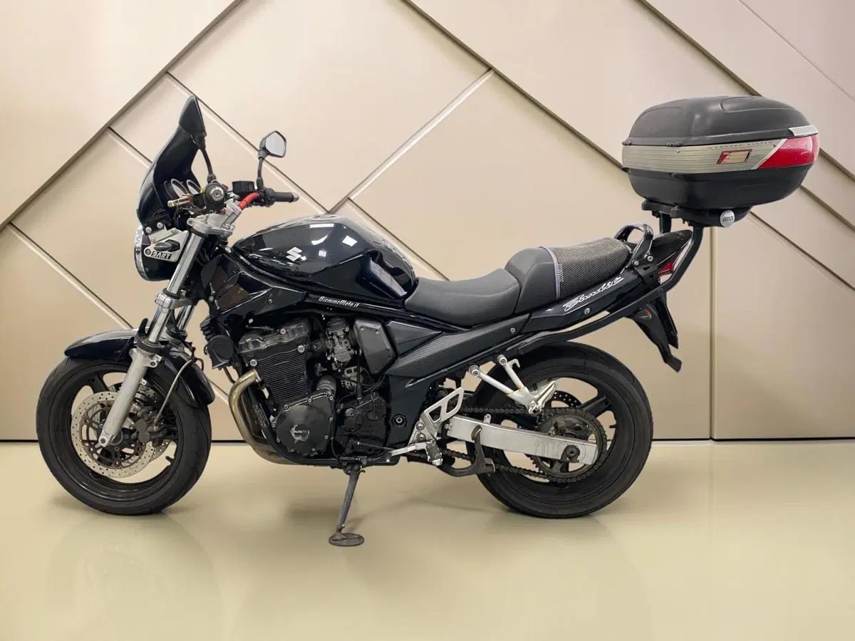 Suzuki GSF 650 Bandit (2005 - 06) (6)
