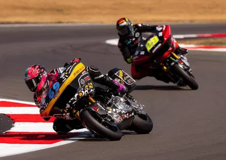 Silverstone. H-D Bagger World Cup. In orbita anche Smith e Toth, ma McDonald e Granado mandano in scena un duello stellare [VIDEO]