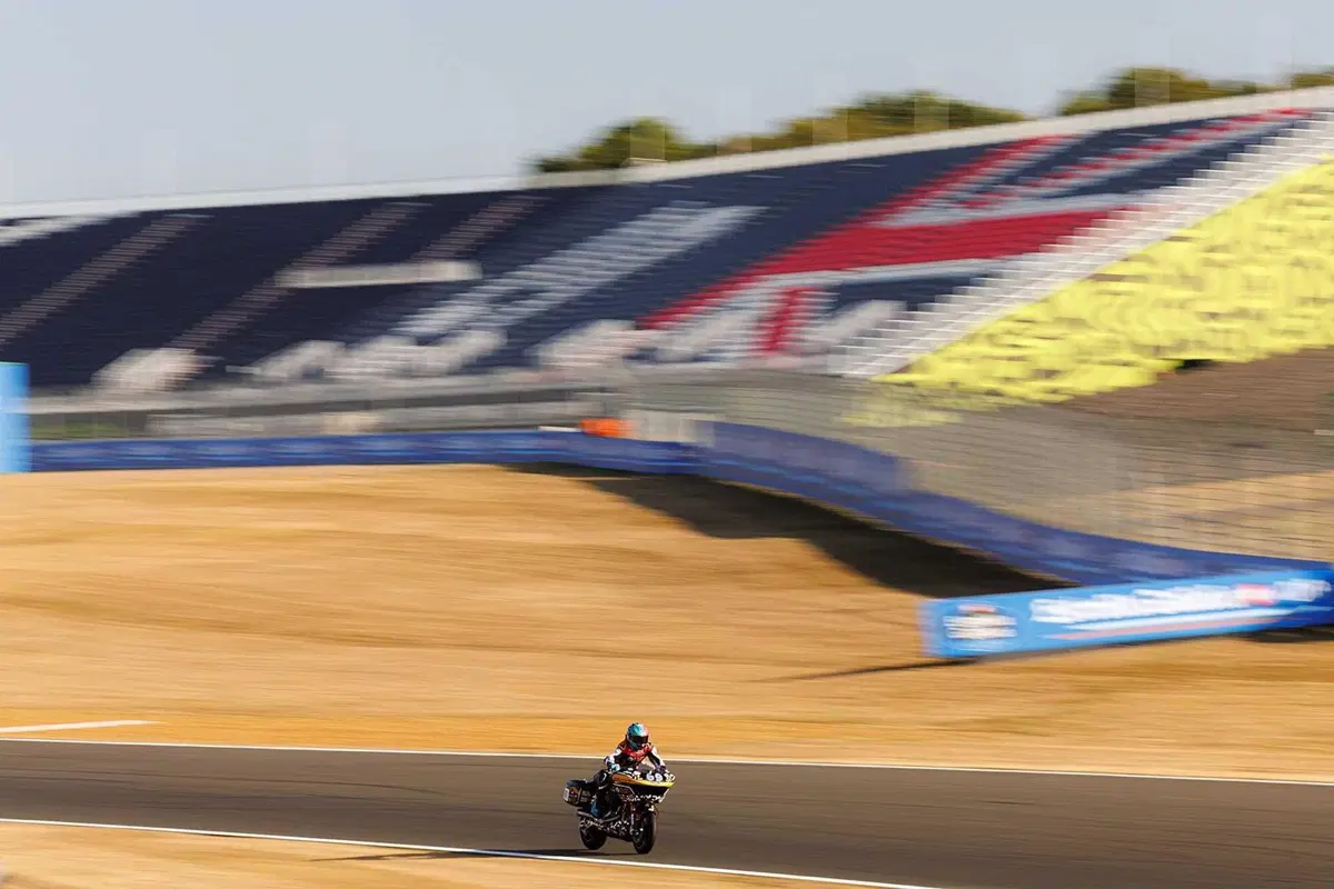 Silverstone. H-D Bagger World Cup. In orbita anche Smith e Toth, ma McDonald e Granado mandano in scena un duello stellare [VIDEO] (9)