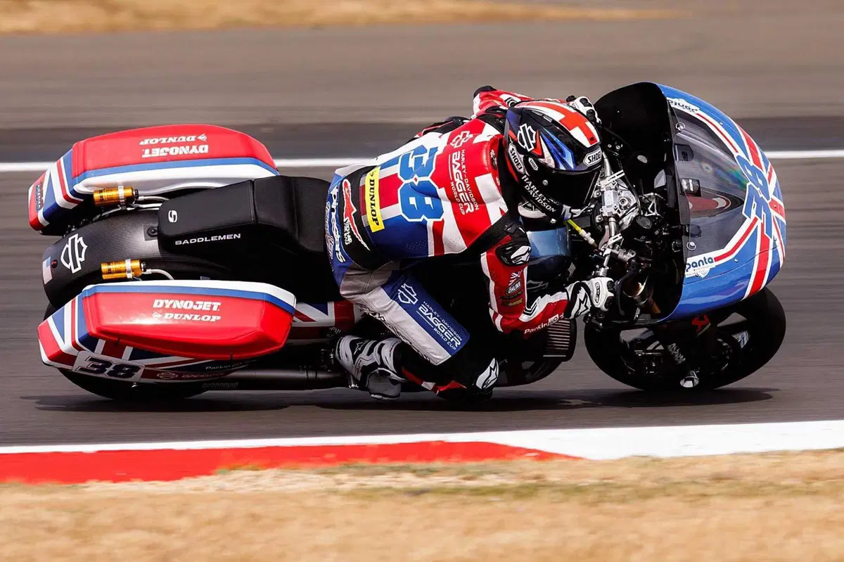 Silverstone. H-D Bagger World Cup. In orbita anche Smith e Toth, ma McDonald e Granado mandano in scena un duello stellare [VIDEO] (12)
