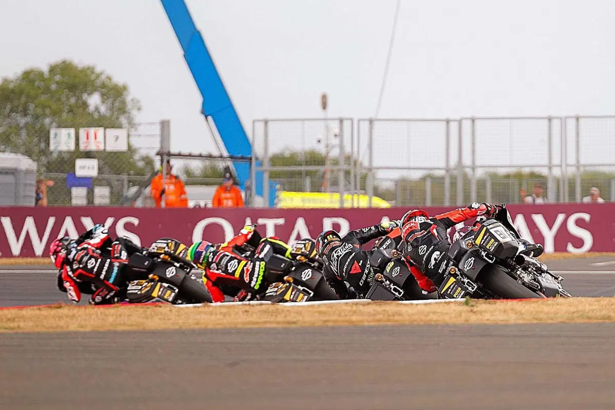 Silverstone. H-D Bagger World Cup. In orbita anche Smith e Toth, ma McDonald e Granado mandano in scena un duello stellare [VIDEO] (13)