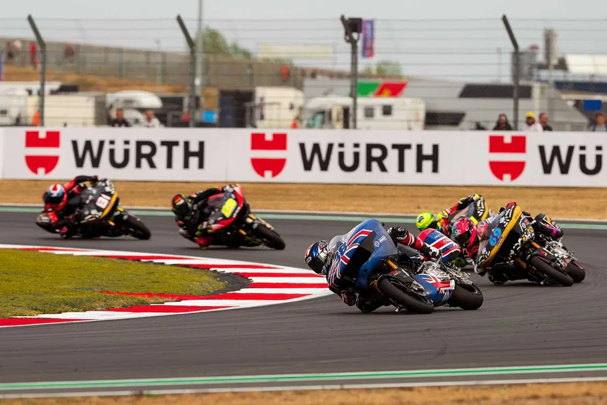 Silverstone. H-D Bagger World Cup. In orbita anche Smith e Toth, ma McDonald e Granado mandano in scena un duello stellare [VIDEO]