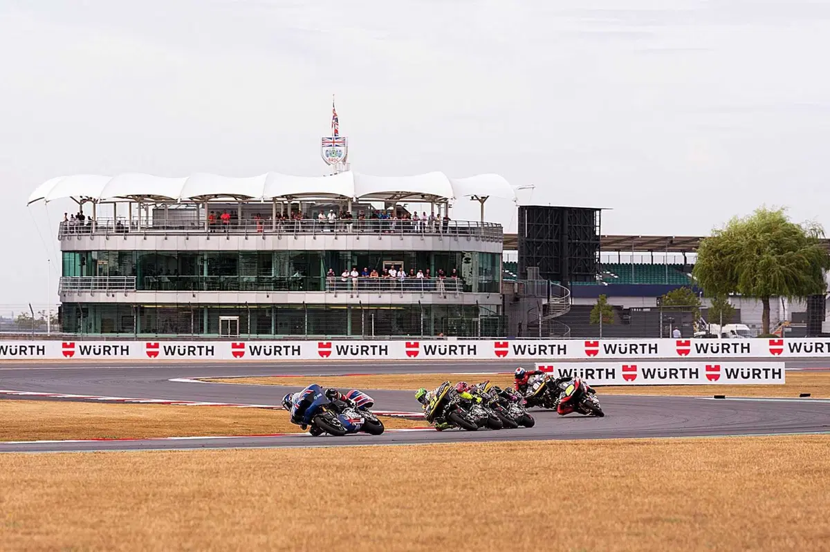 Silverstone. H-D Bagger World Cup. In orbita anche Smith e Toth, ma McDonald e Granado mandano in scena un duello stellare [VIDEO] (2)