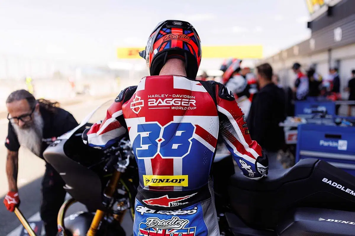 Silverstone. H-D Bagger World Cup. In orbita anche Smith e Toth, ma McDonald e Granado mandano in scena un duello stellare [VIDEO] (11)
