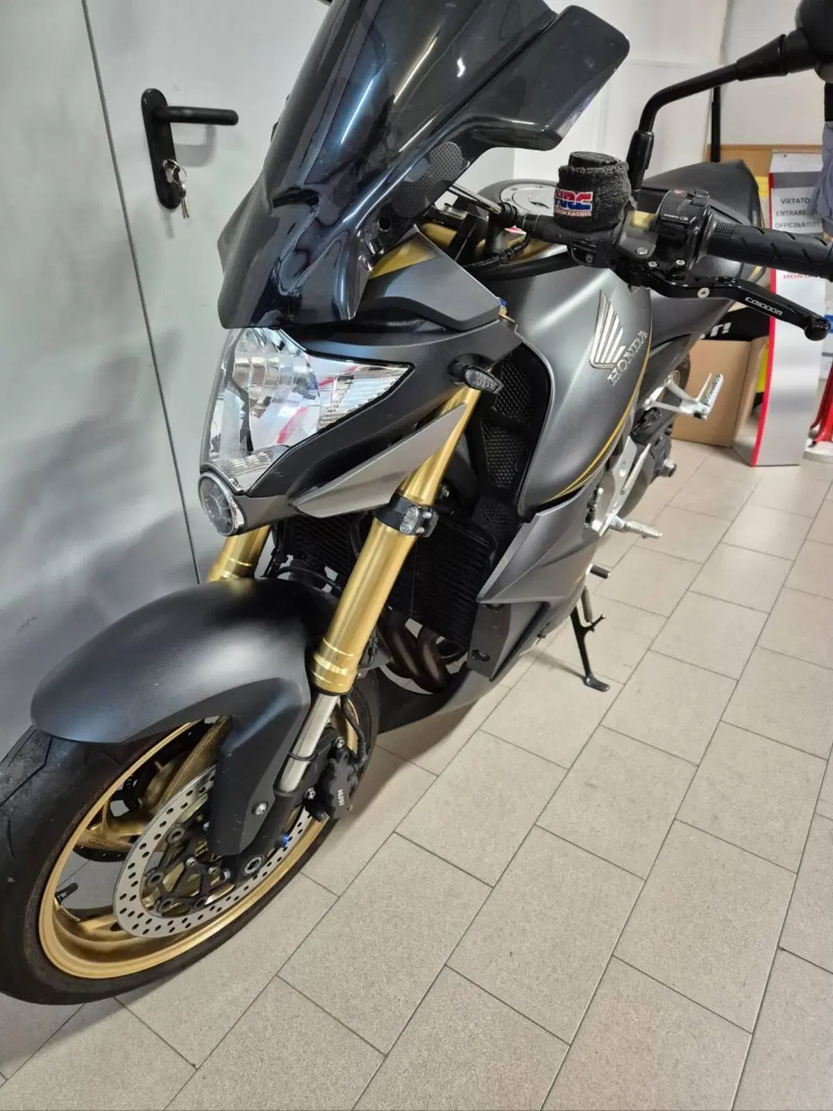 Honda CB 1000 R (2011 - 14) (2)