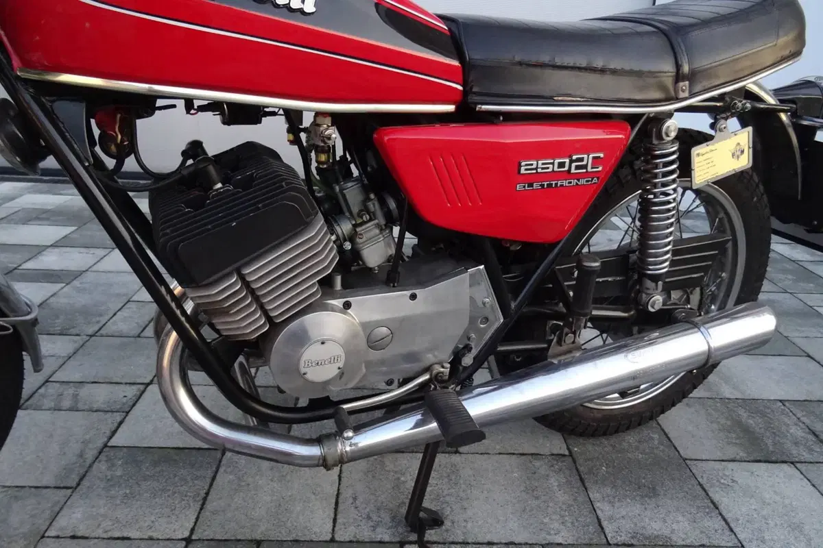 Benelli Moto B 250 2C ELETTRONICA (3)