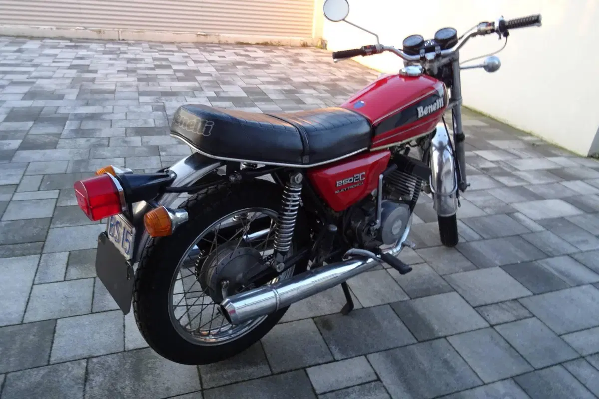 Benelli Moto B 250 2C ELETTRONICA (7)