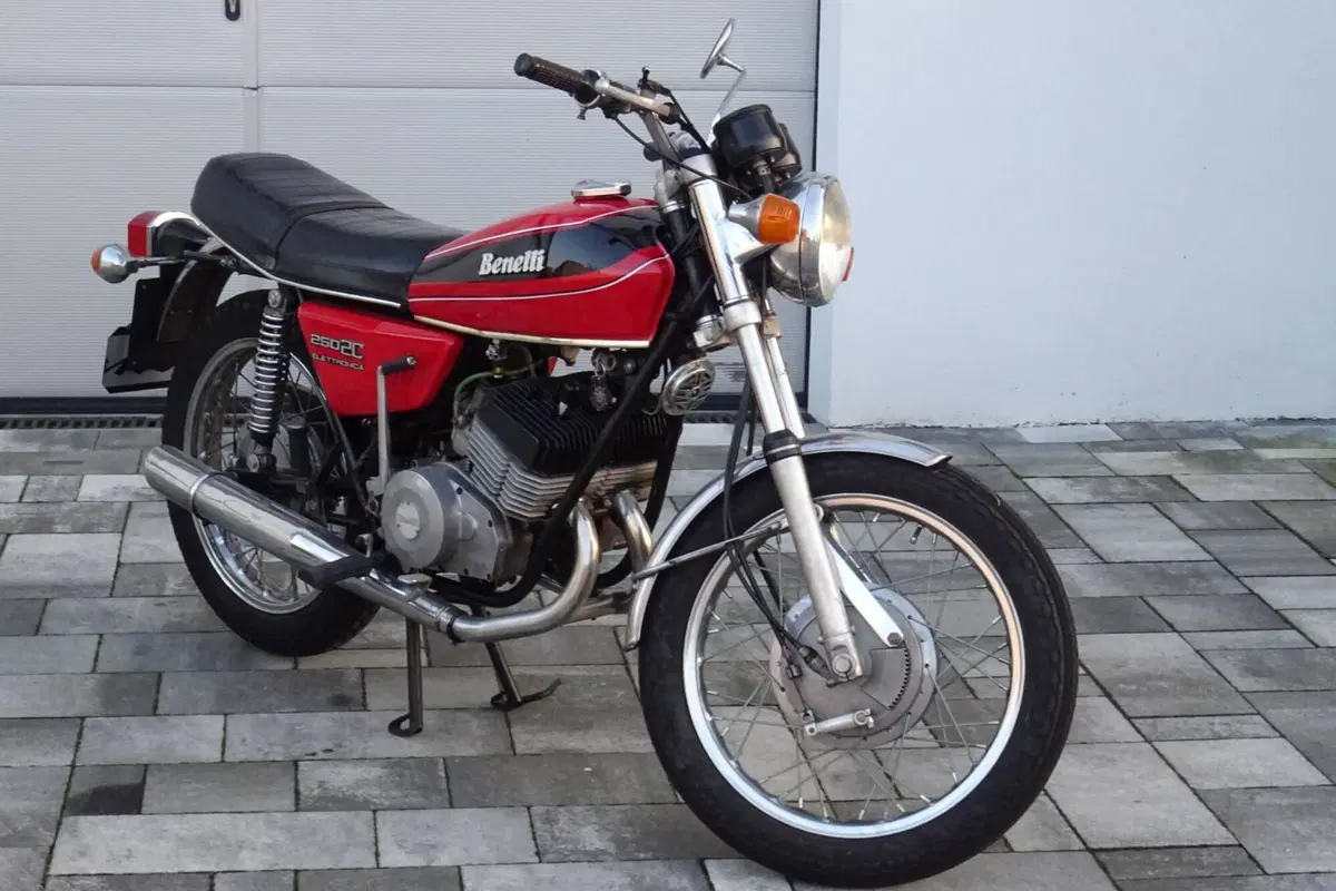 Benelli Moto B 250 2C ELETTRONICA (13)