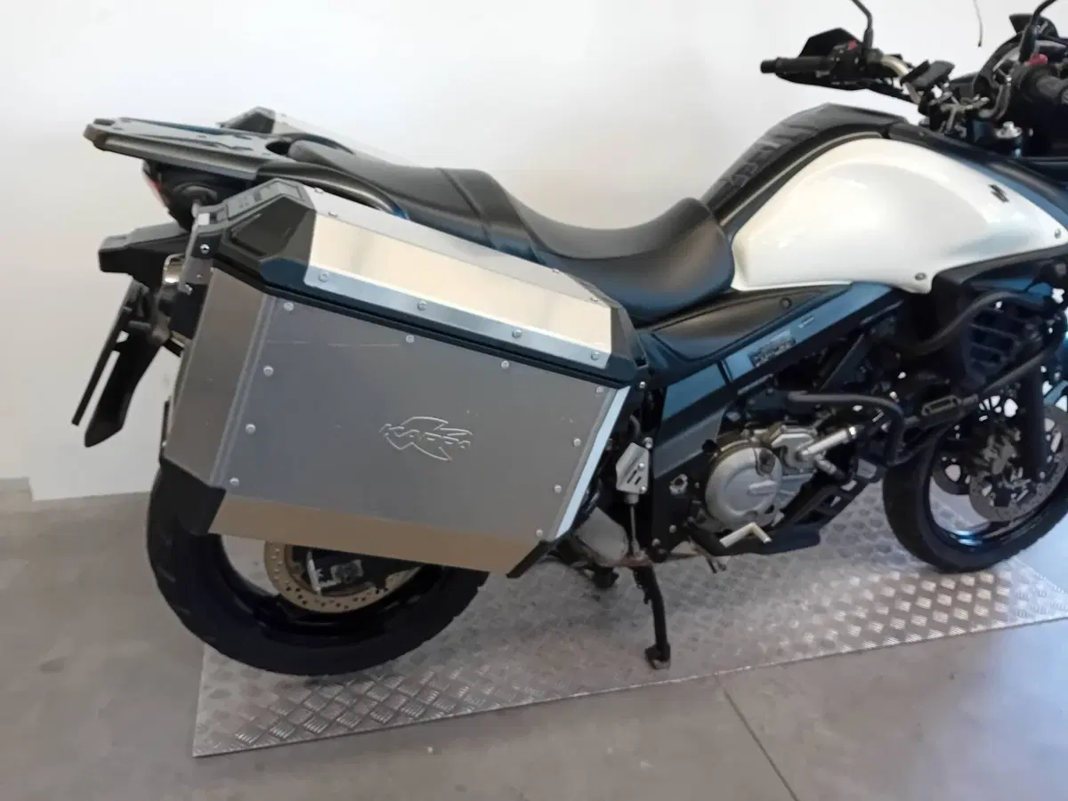 Suzuki V-Strom 650 ABS (2011 - 17) (5)