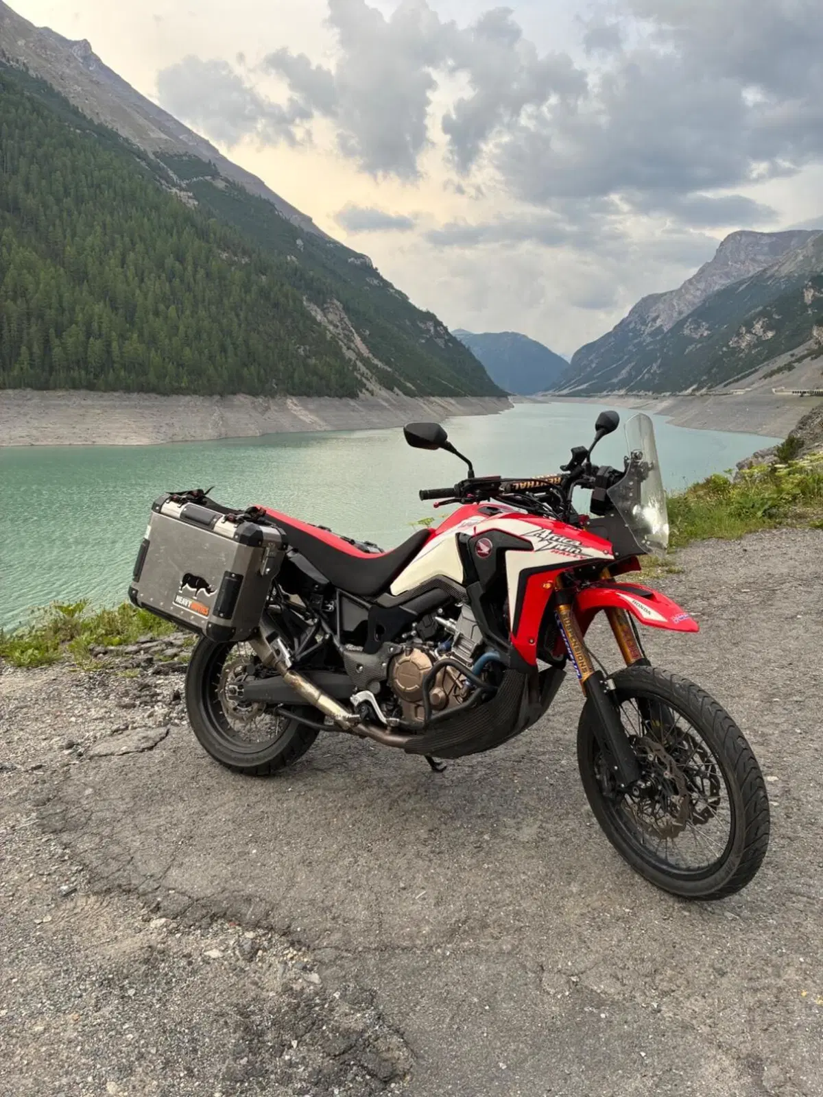 Honda Africa Twin CRF 1000L Rally (2018) (2)
