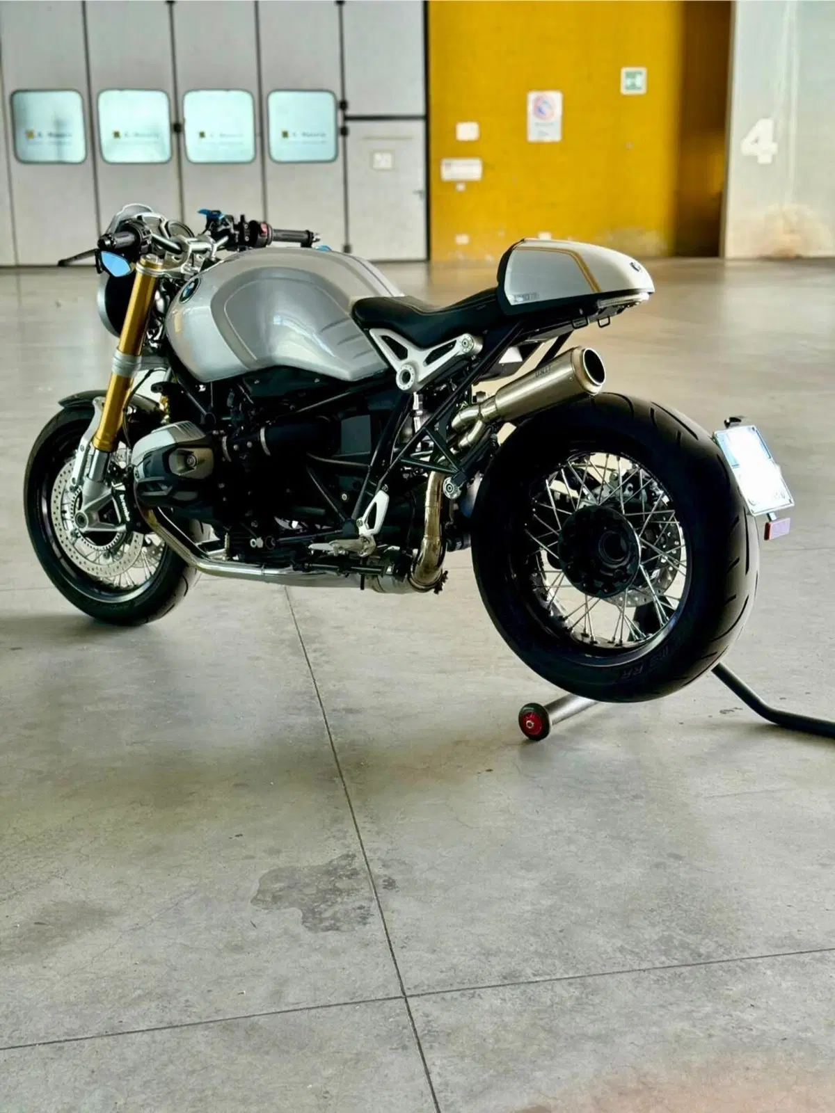 Bmw R nineT 1200 Racer (2017 - 20) (4)