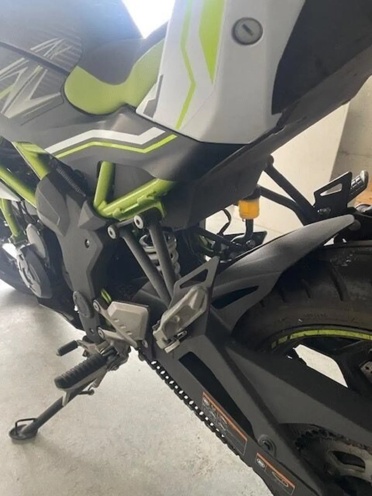 Kawasaki Z 125 (2019 - 20) (4)