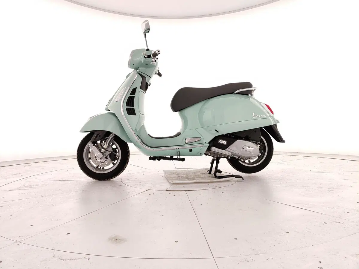 Vespa GTS 125 (2025 - 26) (2)