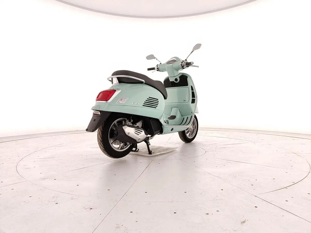 Vespa GTS 125 (2025 - 26) (4)