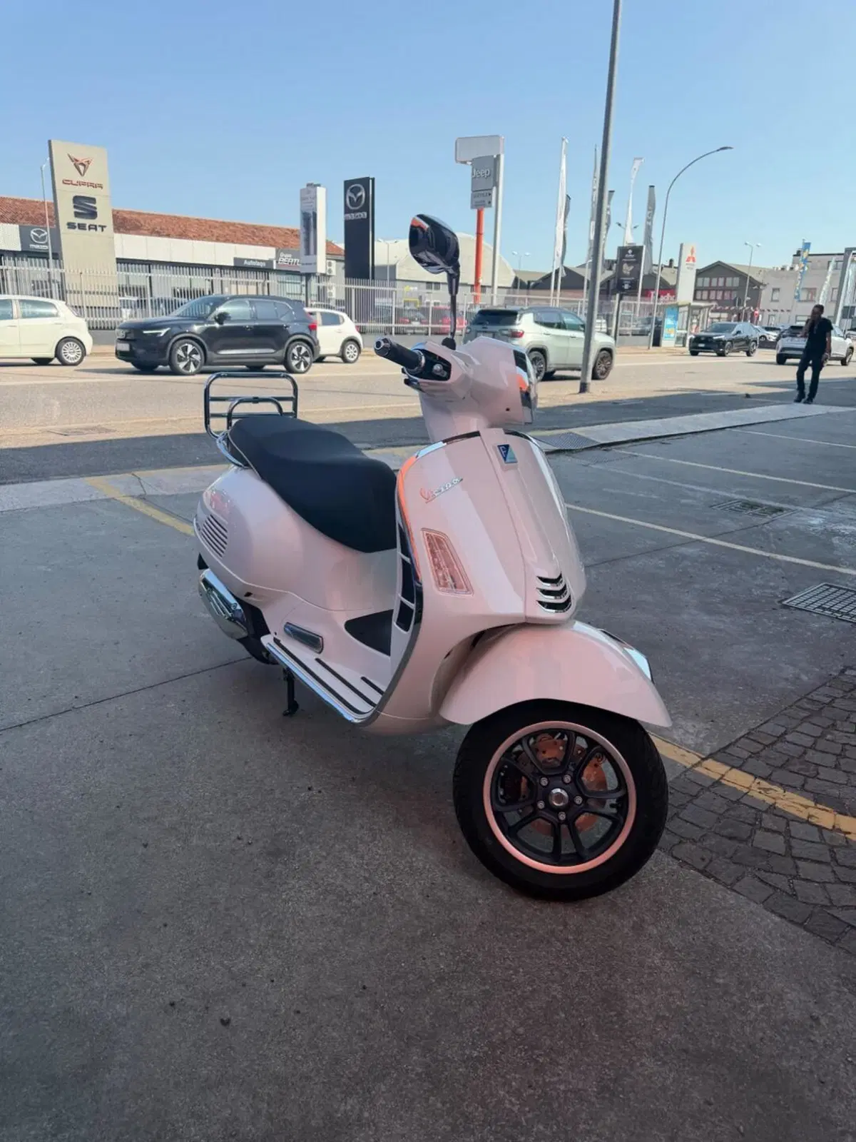 Vespa GTS 125 Super (2025 - 26) (2)