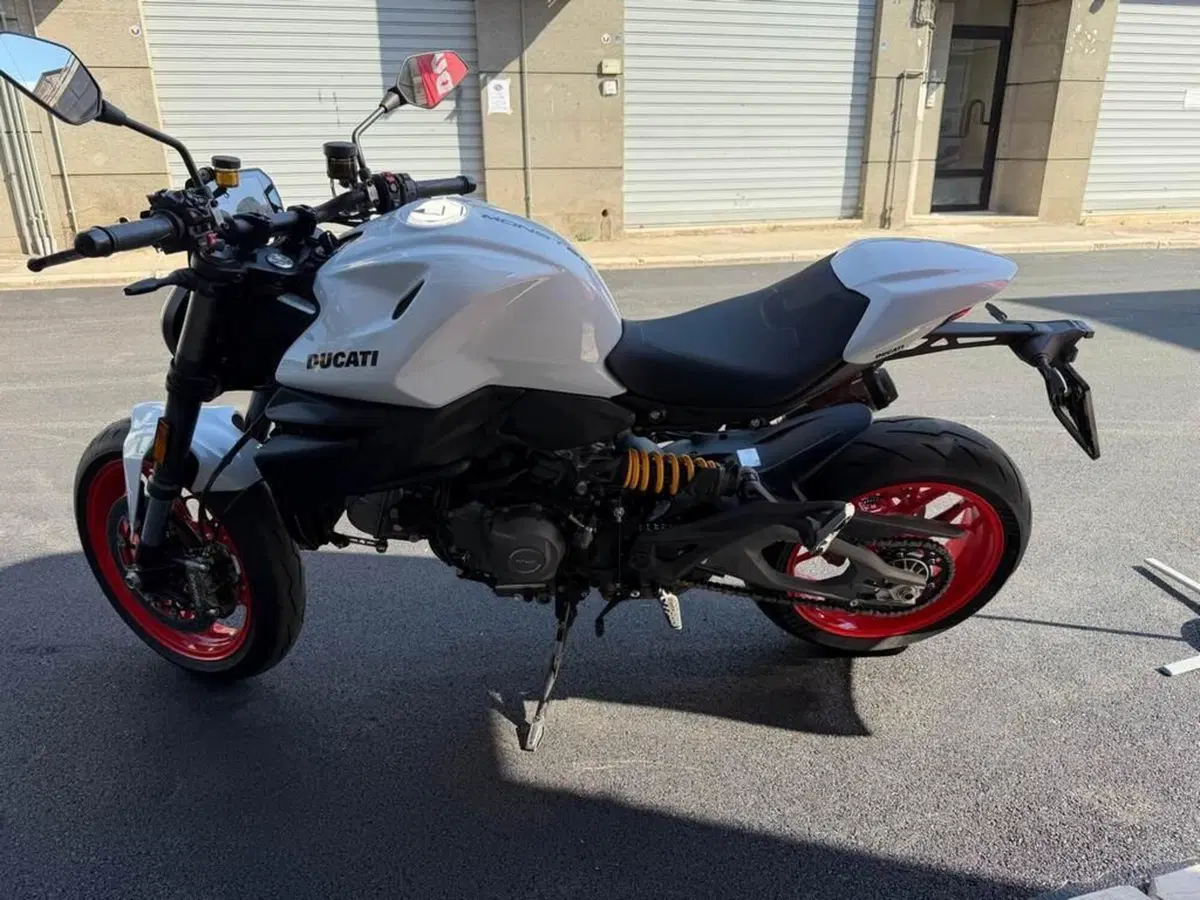 Ducati Monster 890 (2026) (5)