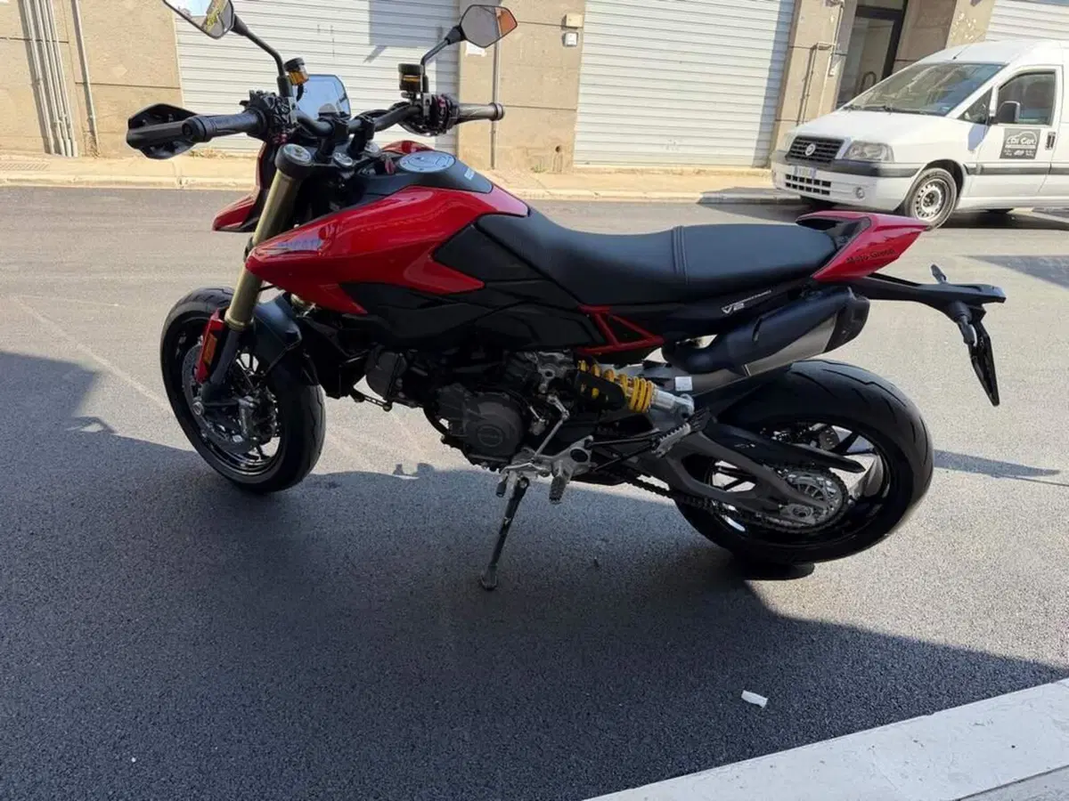 Ducati Hypermotard V2 (2026) (6)