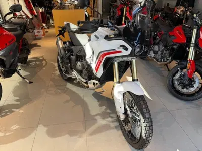 Ducati DesertX (2026) usata