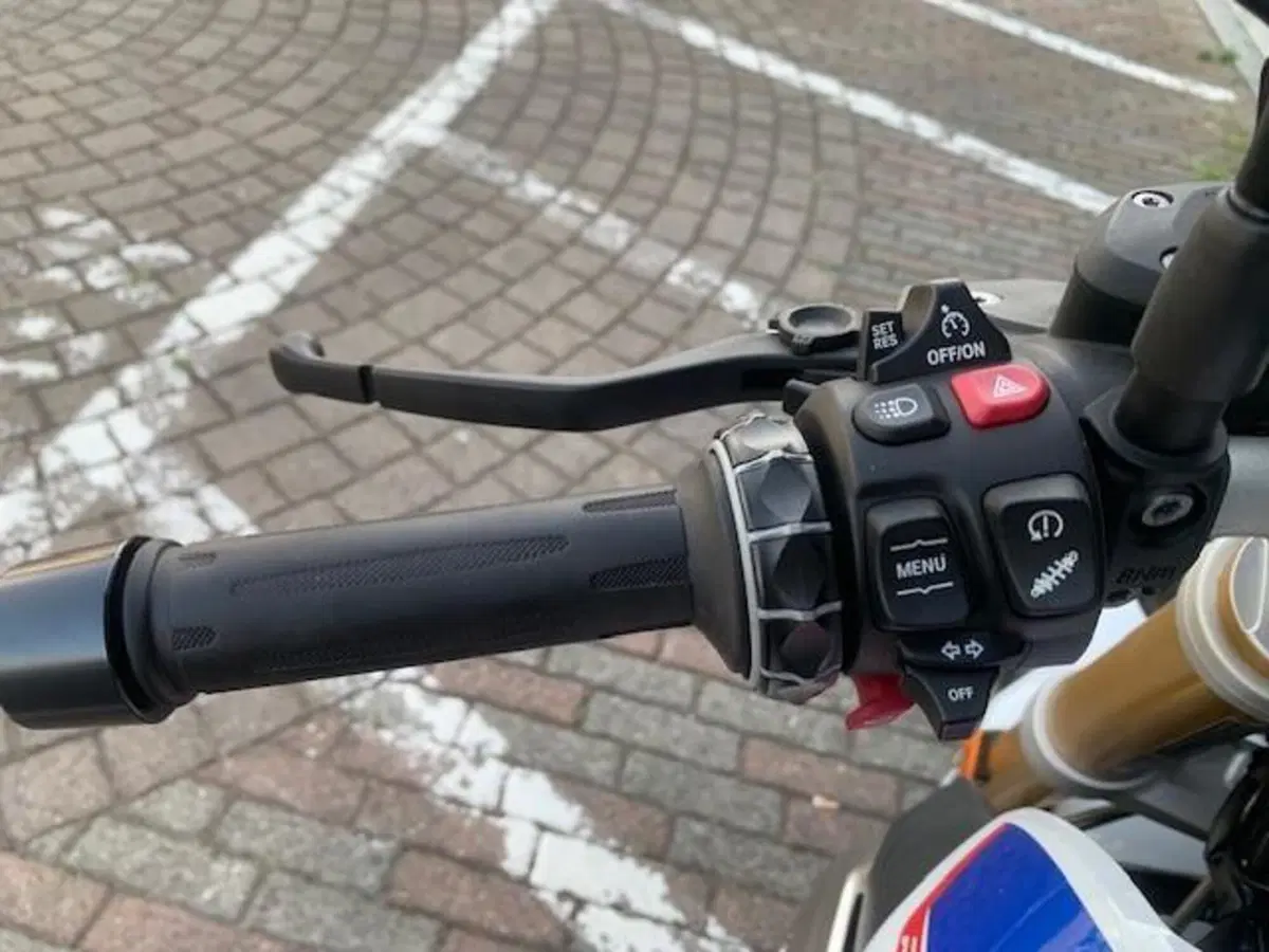 Bmw R 1250 R (2021 - 25) (14)