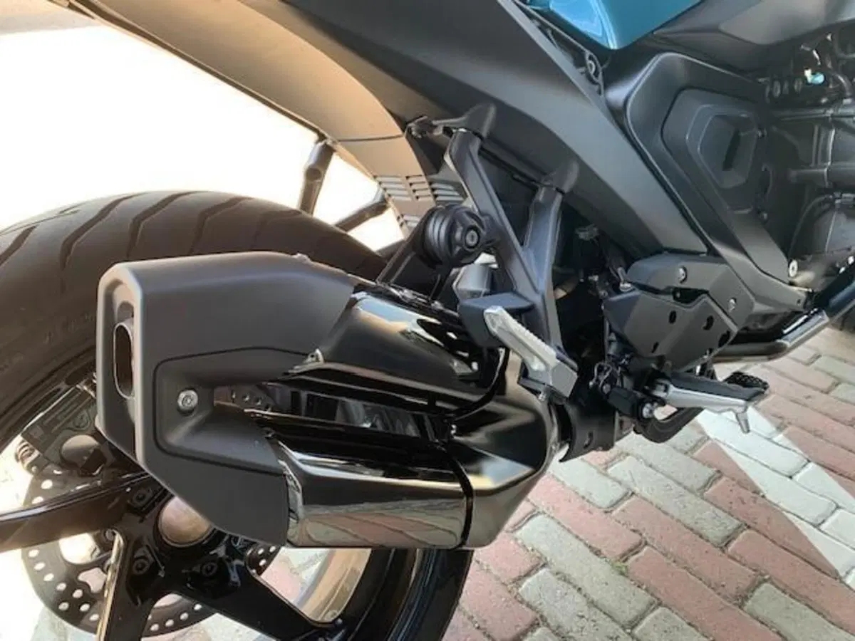 Bmw R 1300 R (2026 - 27) (9)