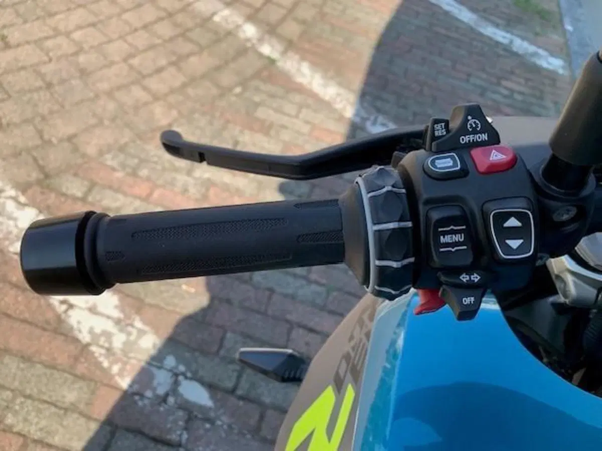 Bmw R 1300 R (2026 - 27) (12)