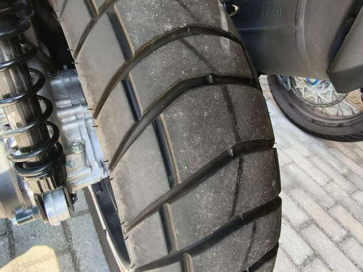 Honda ADV 350 (2022 - 24) (8)