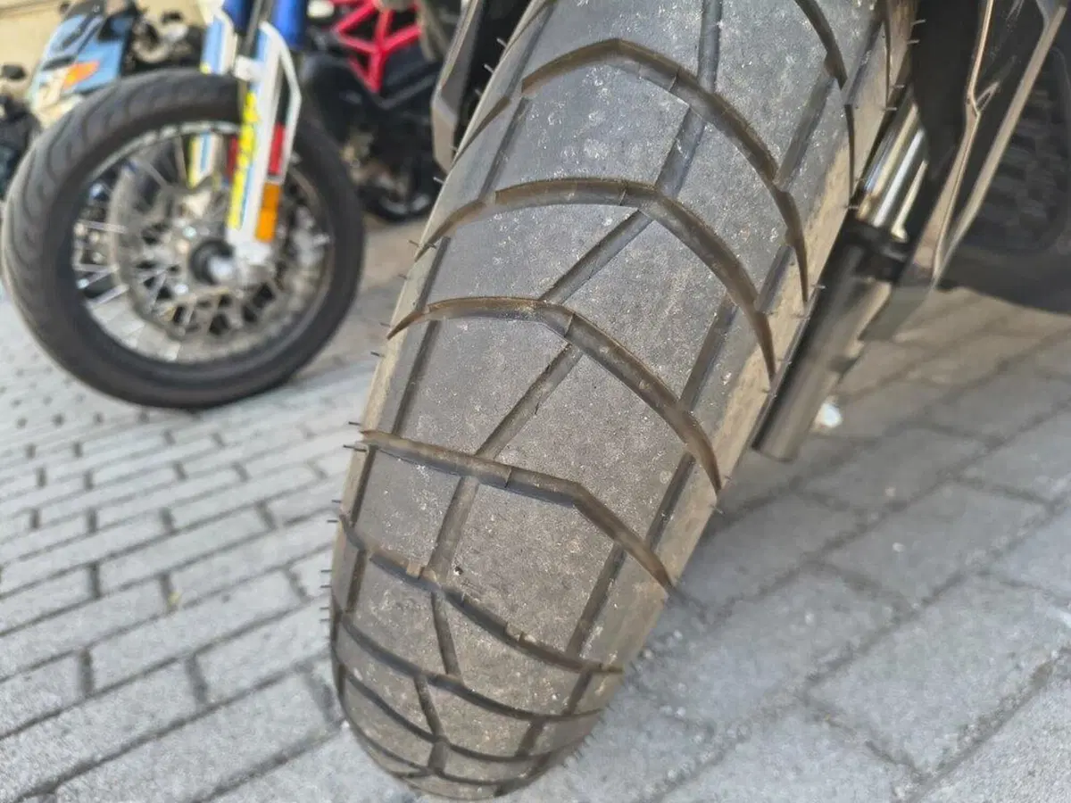 Honda ADV 350 (2022 - 24) (9)