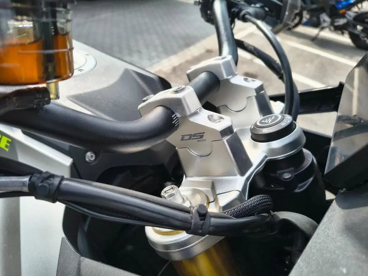 Voge Valico 900DSX (2024 - 26) (4)