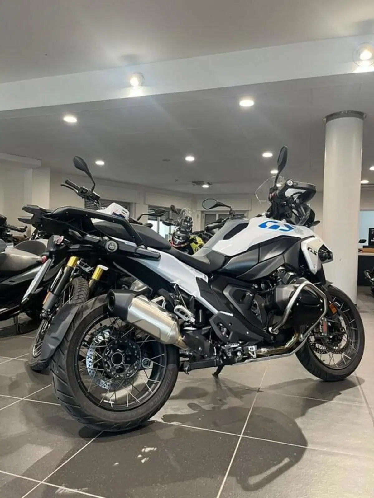Bmw R 1300 GS Adventure (2025 - 26) (2)