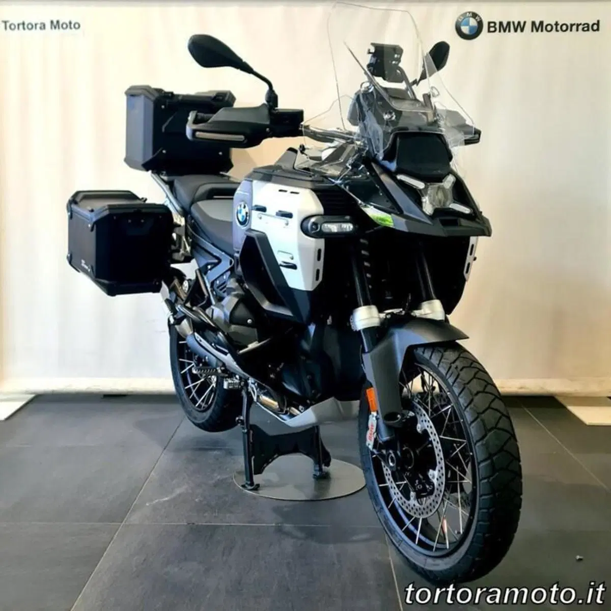 Bmw R 1300 GS Adventure Triple Black (2025 - 26) (4)